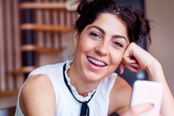 Comment améliorer votre sourire grâce à l'orthodontie à Nanterre
